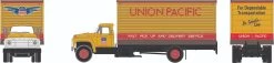 Athearn 10036 HO Ford F850 Box Van Union Pacific #307